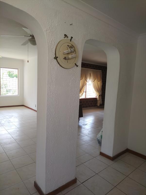 To Let 3 Bedroom Property for Rent in Twin Palms Western Cape